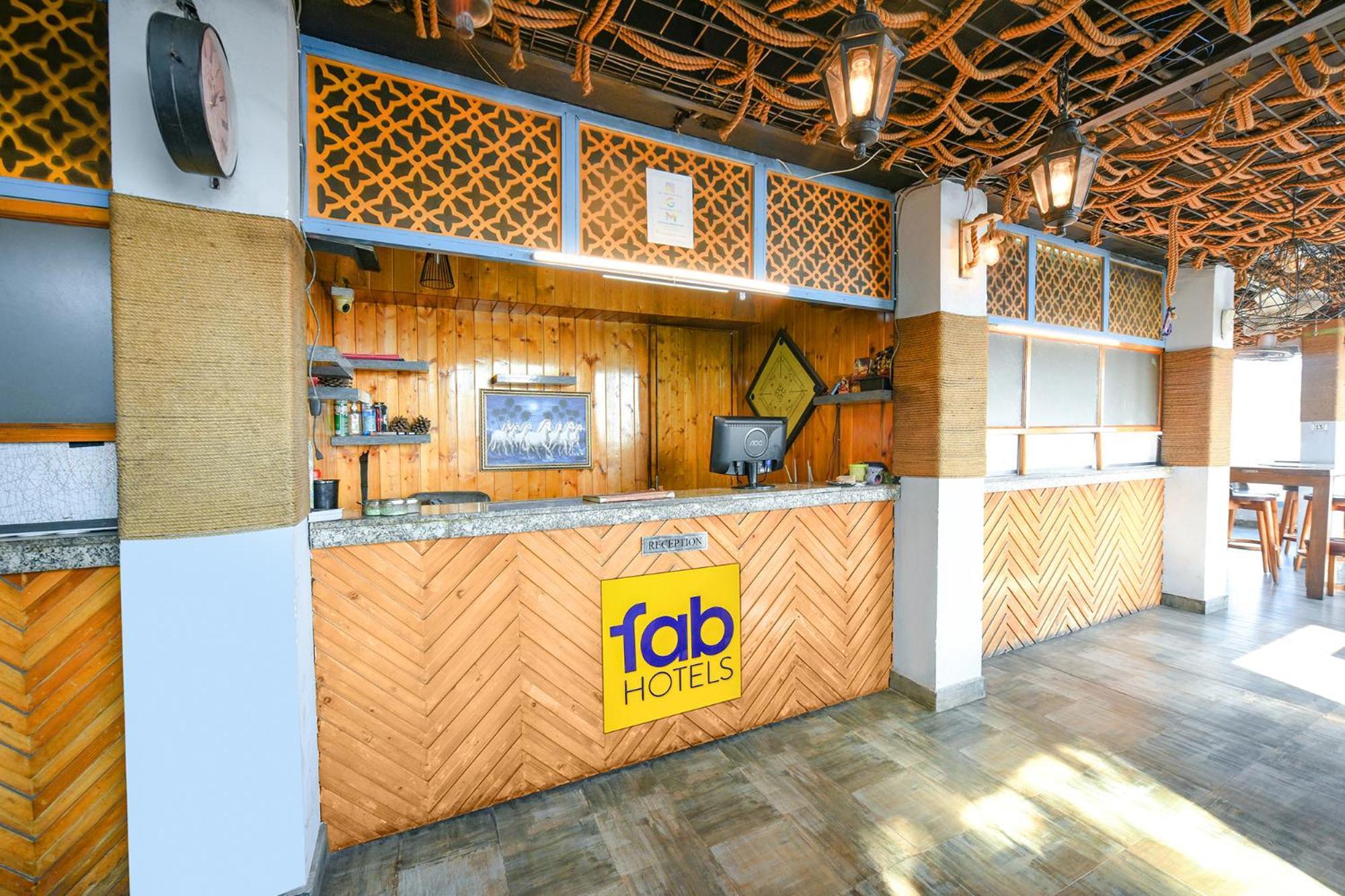 Fabhotel Kgf Dharampur  外观 照片